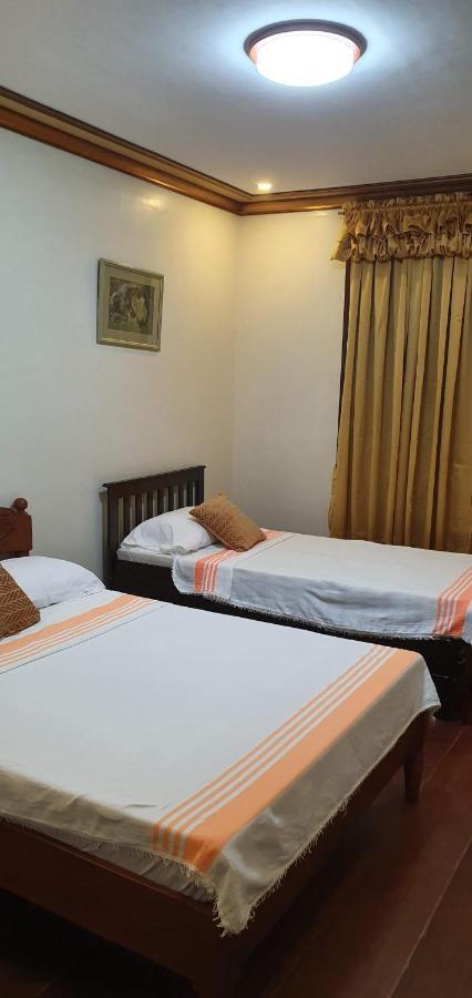 Casa Familya Hotel Batac Eksteriør billede