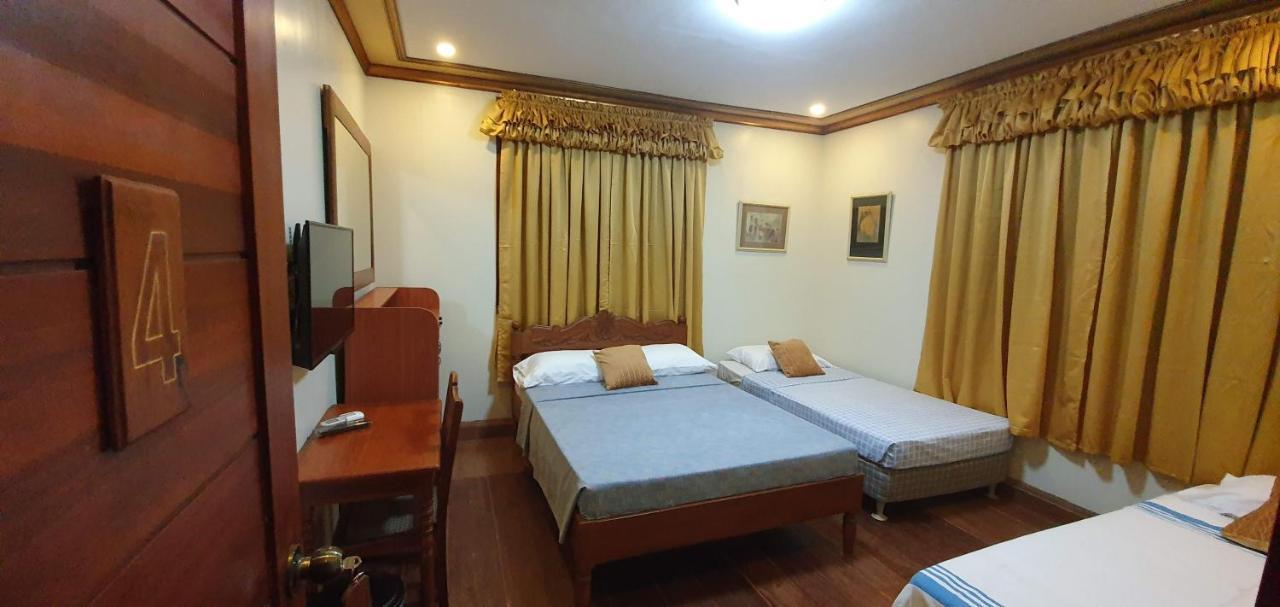 Casa Familya Hotel Batac Eksteriør billede