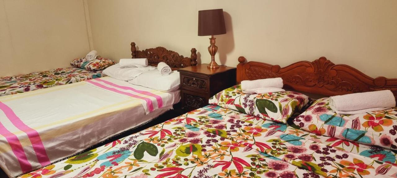 Casa Familya Hotel Batac Eksteriør billede