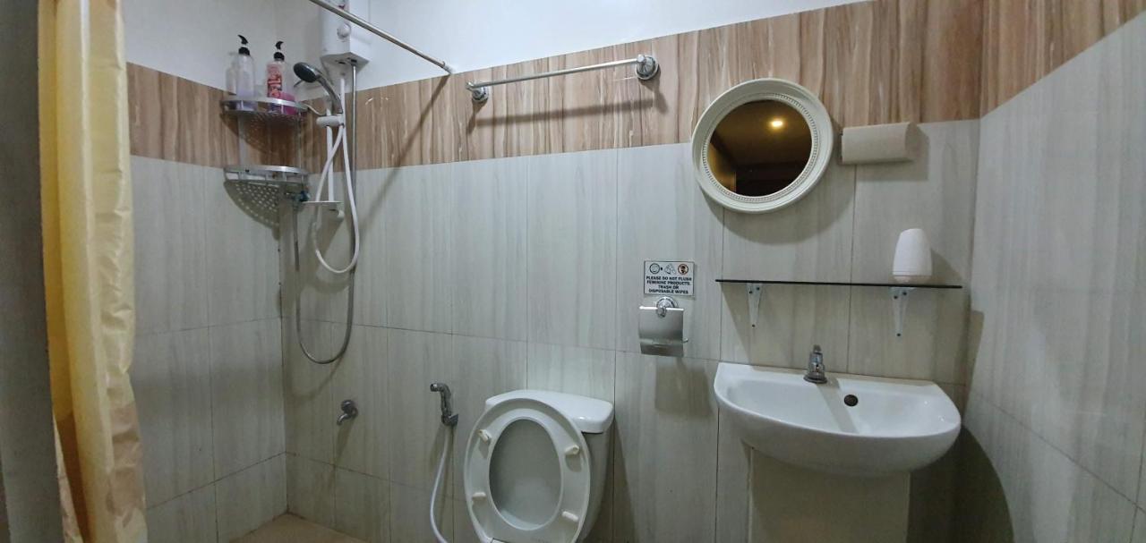 Casa Familya Hotel Batac Eksteriør billede
