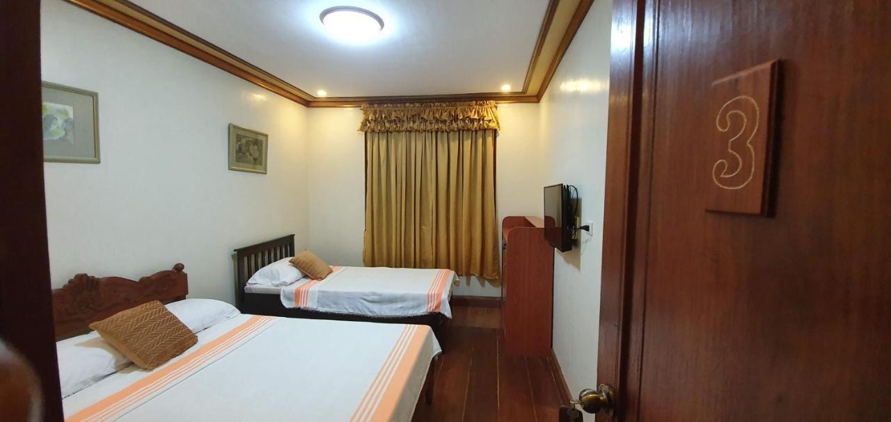 Casa Familya Hotel Batac Eksteriør billede