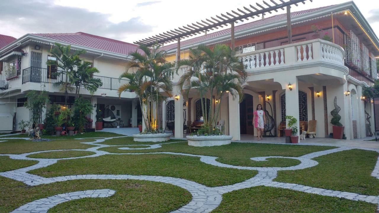 Casa Familya Hotel Batac Eksteriør billede