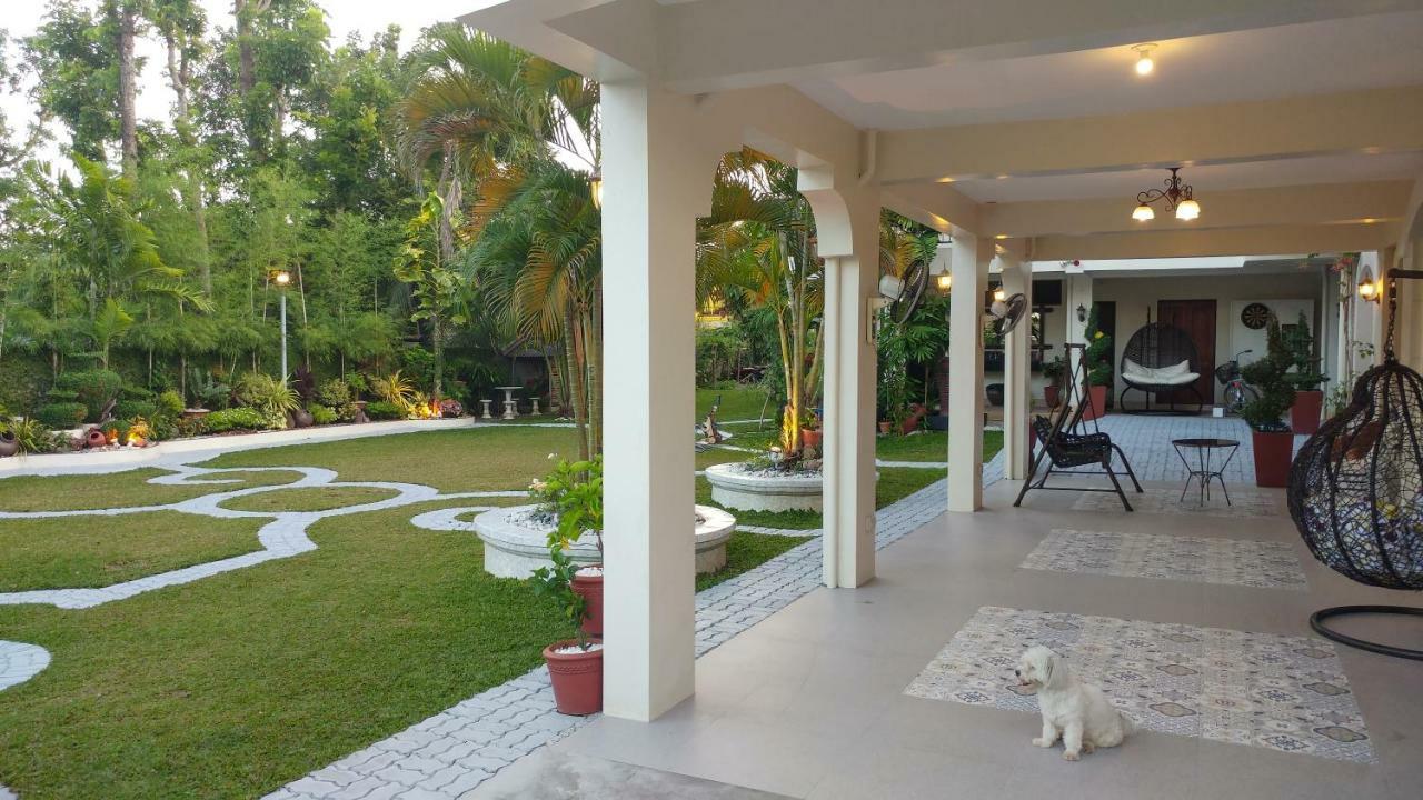 Casa Familya Hotel Batac Eksteriør billede