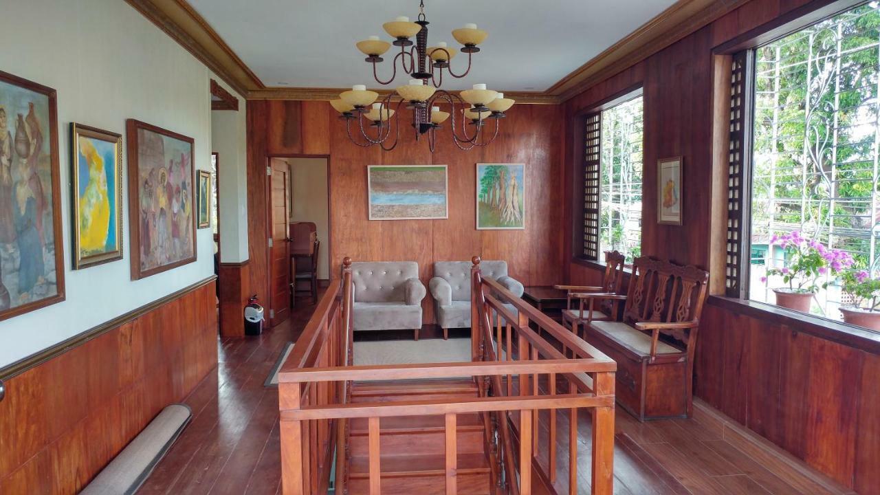 Casa Familya Hotel Batac Eksteriør billede